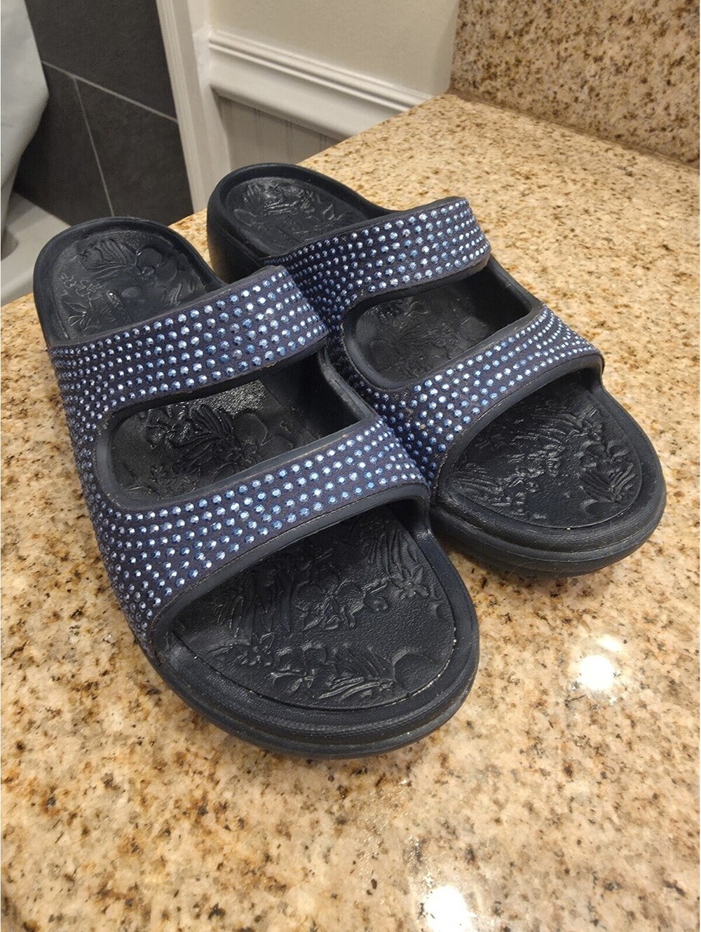 Skechers Womens Size 7 Foamies Arch Fit Ascend Summer Glitz Navy Slip On Sandal